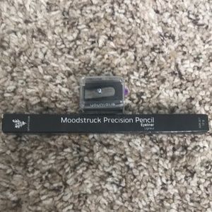 Moodstruck eyeliner pencil in black